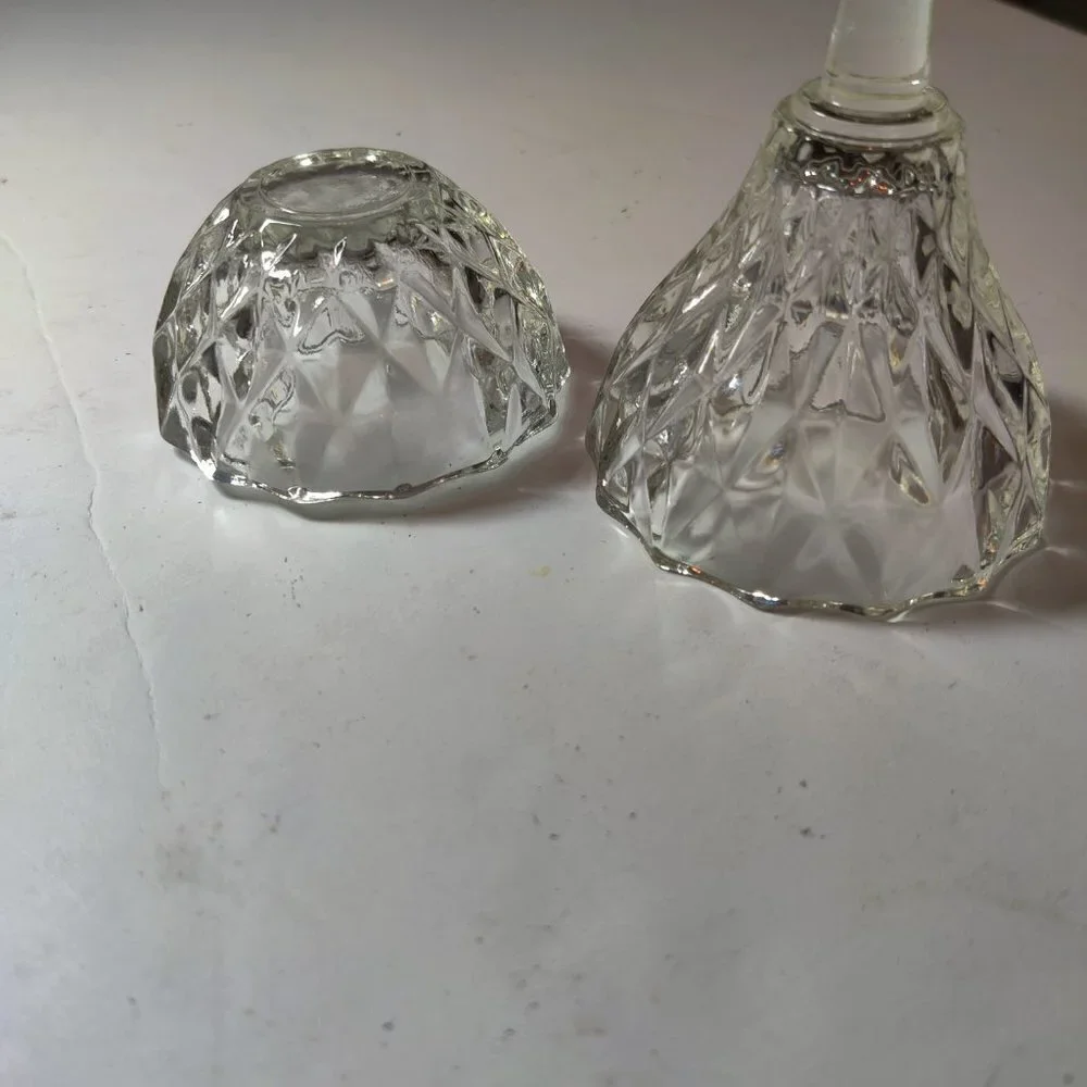 Pear Shaped Clear Glass Trinket dish with lid. Small & pretty, Unmarked, Shines